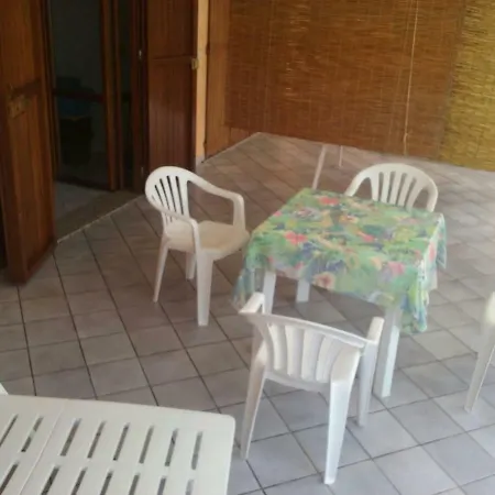 Sunny Seaside With Ping Pong Table * Magomadas